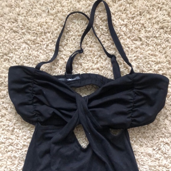 Lululemon Workout Top - Picture 2 of 3